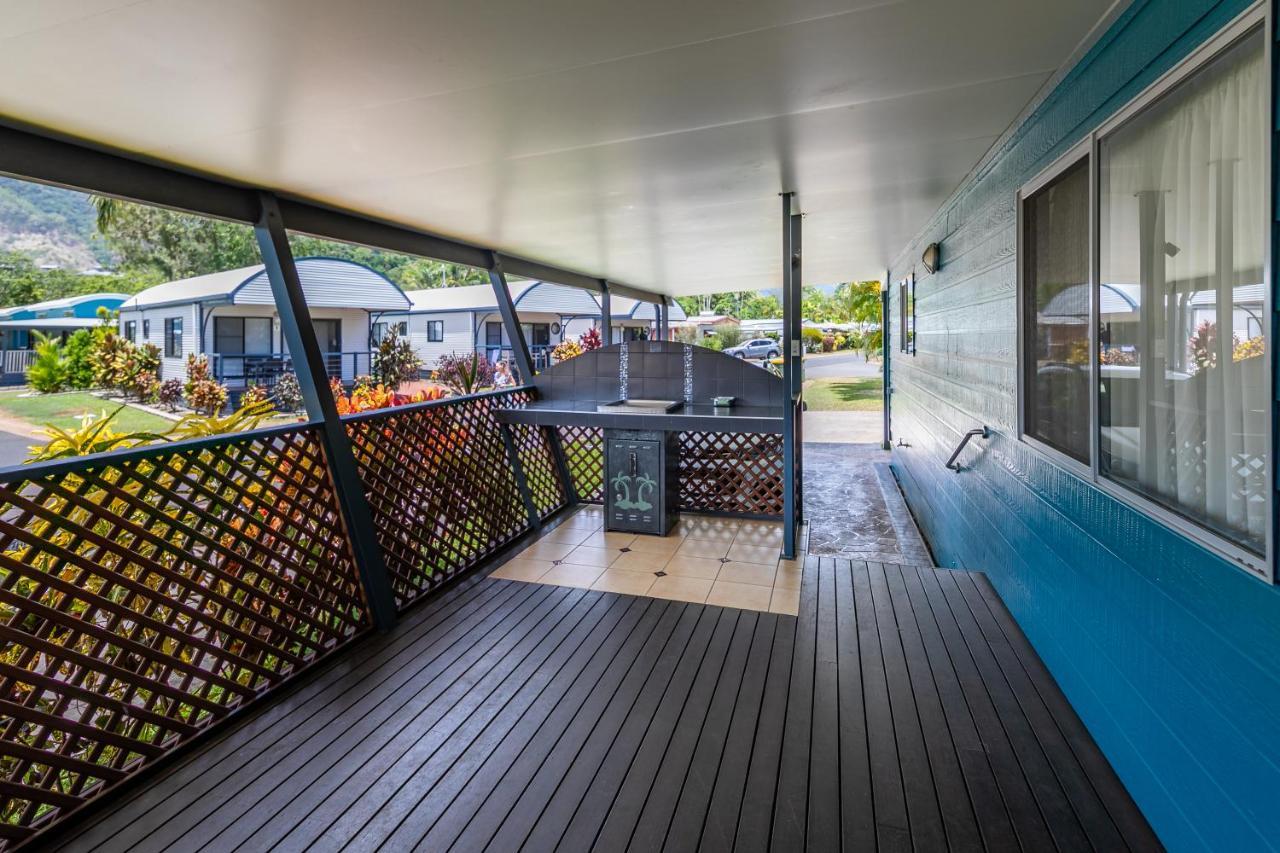 Ingenia Holidays Cairns Coconut Esterno foto A veranda in Australia